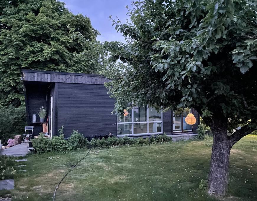 Tjodalyng - Ved Viksfjord - Sokkelleilighet Larvik Exterior foto