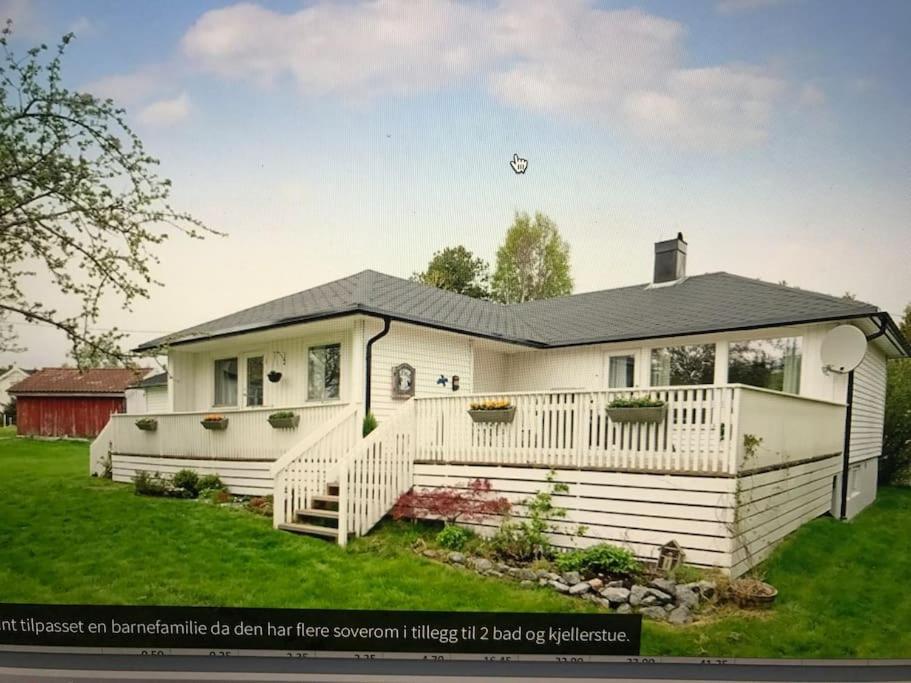 Tjodalyng - Ved Viksfjord - Sokkelleilighet Larvik Exterior foto